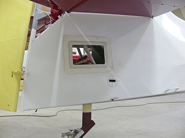 additional access to tail wheel