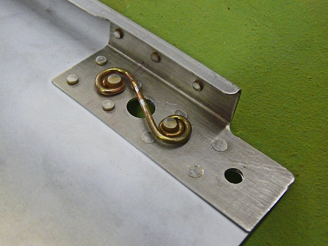 dzus spring